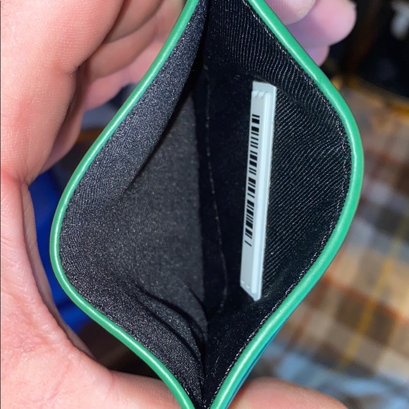 EMM KUO - Picture 3 of 3